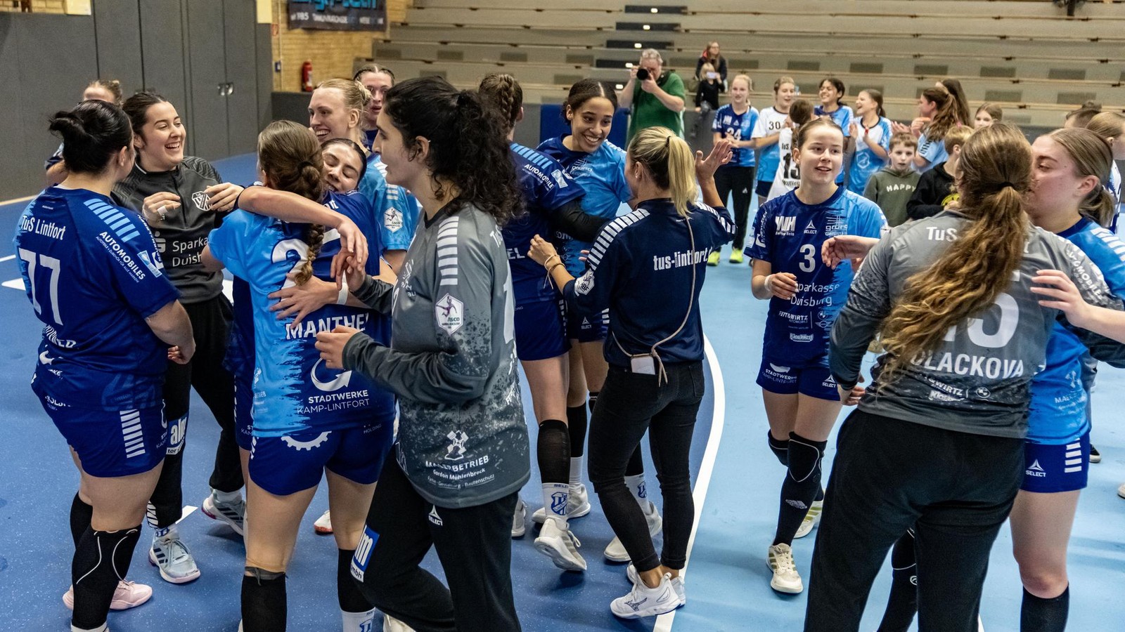 senanur-g-n-berragt-tus-lintfort-verschafft-sich-luft-im-abstiegskampf