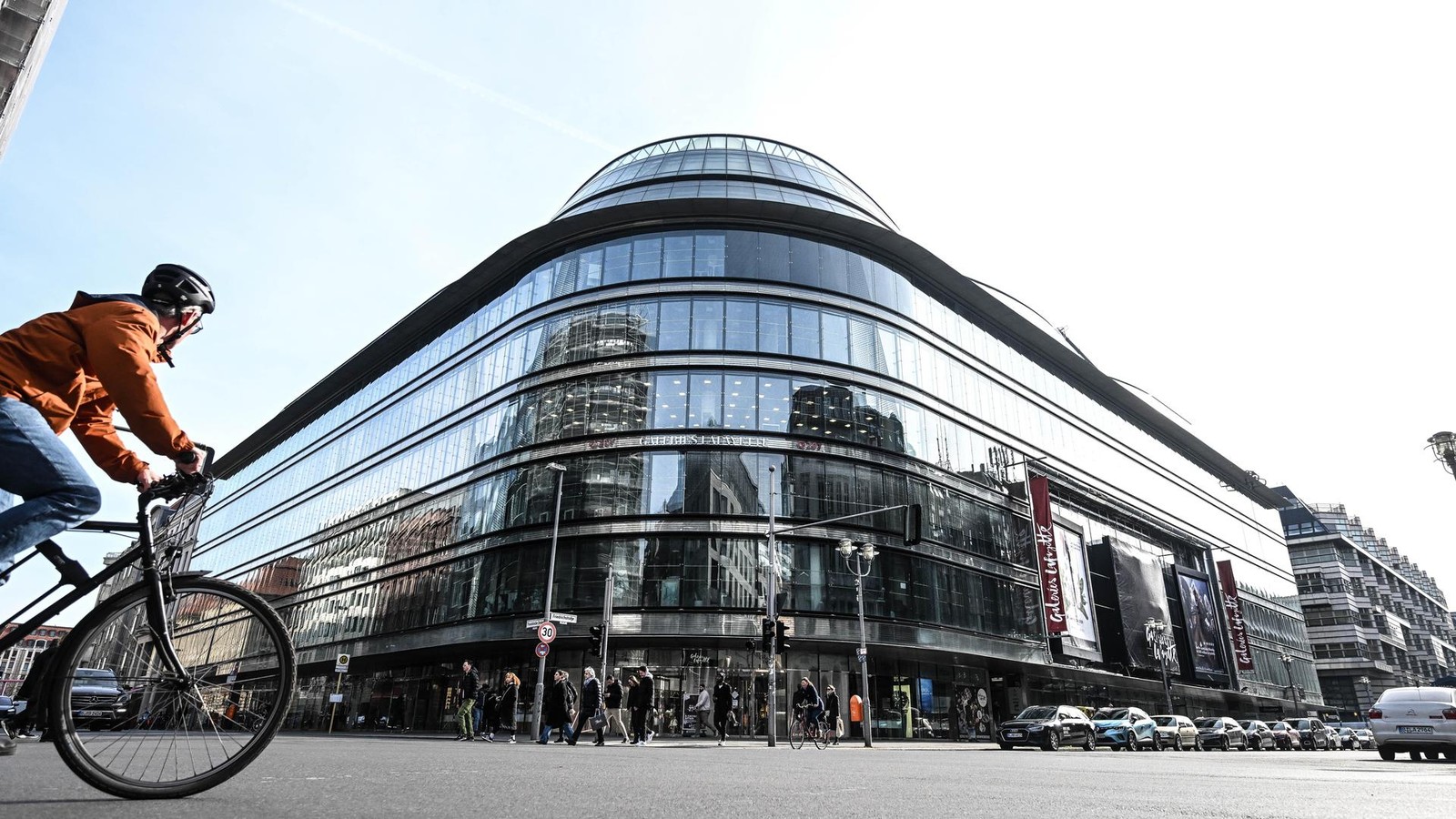 Galeries-Lafayette-werden-zu-neuem-Musik-Hauptquartier