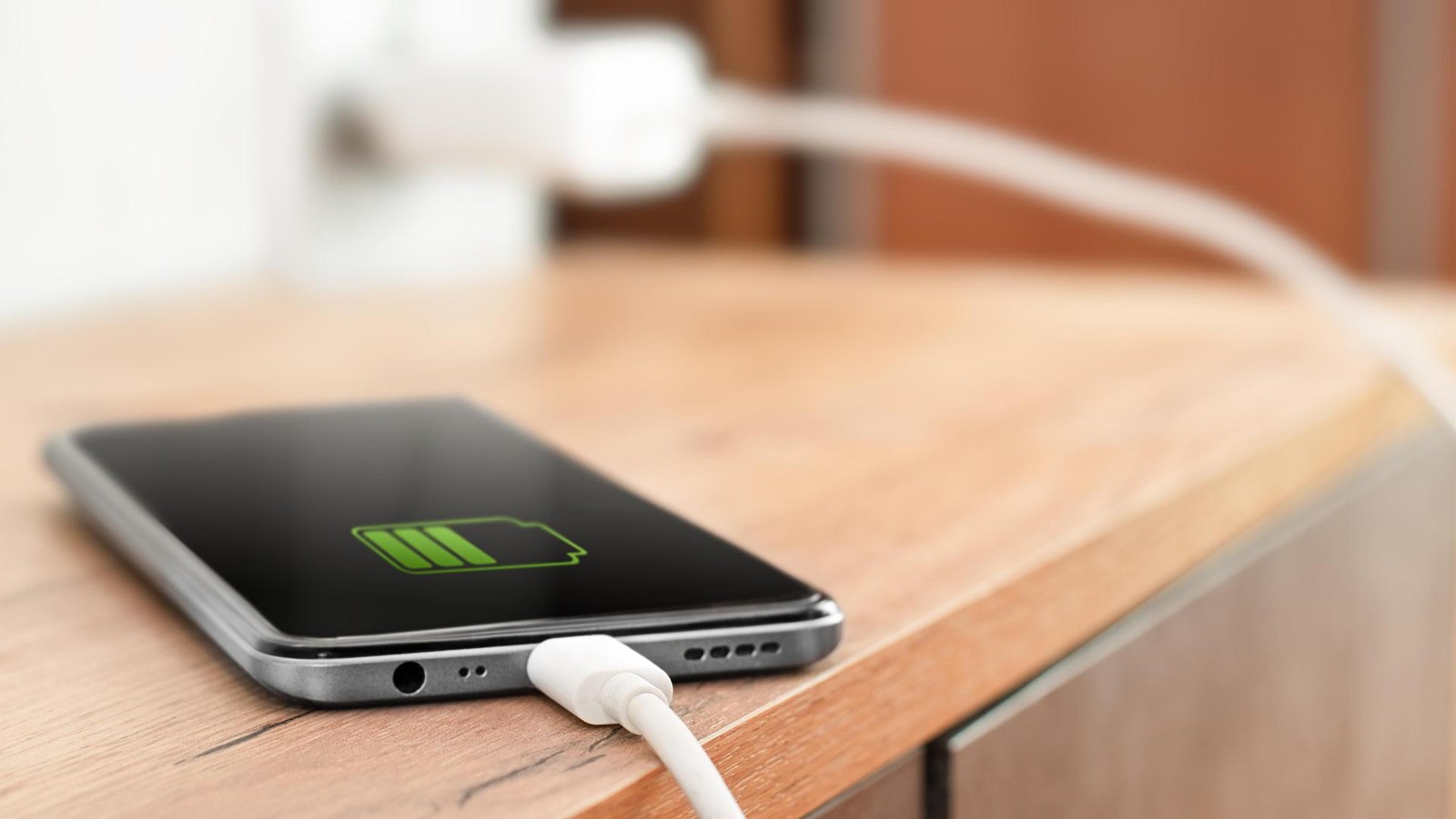Smartphone-richtig-laden-Welche-Tipps-heute-wirklich-noch-gelten