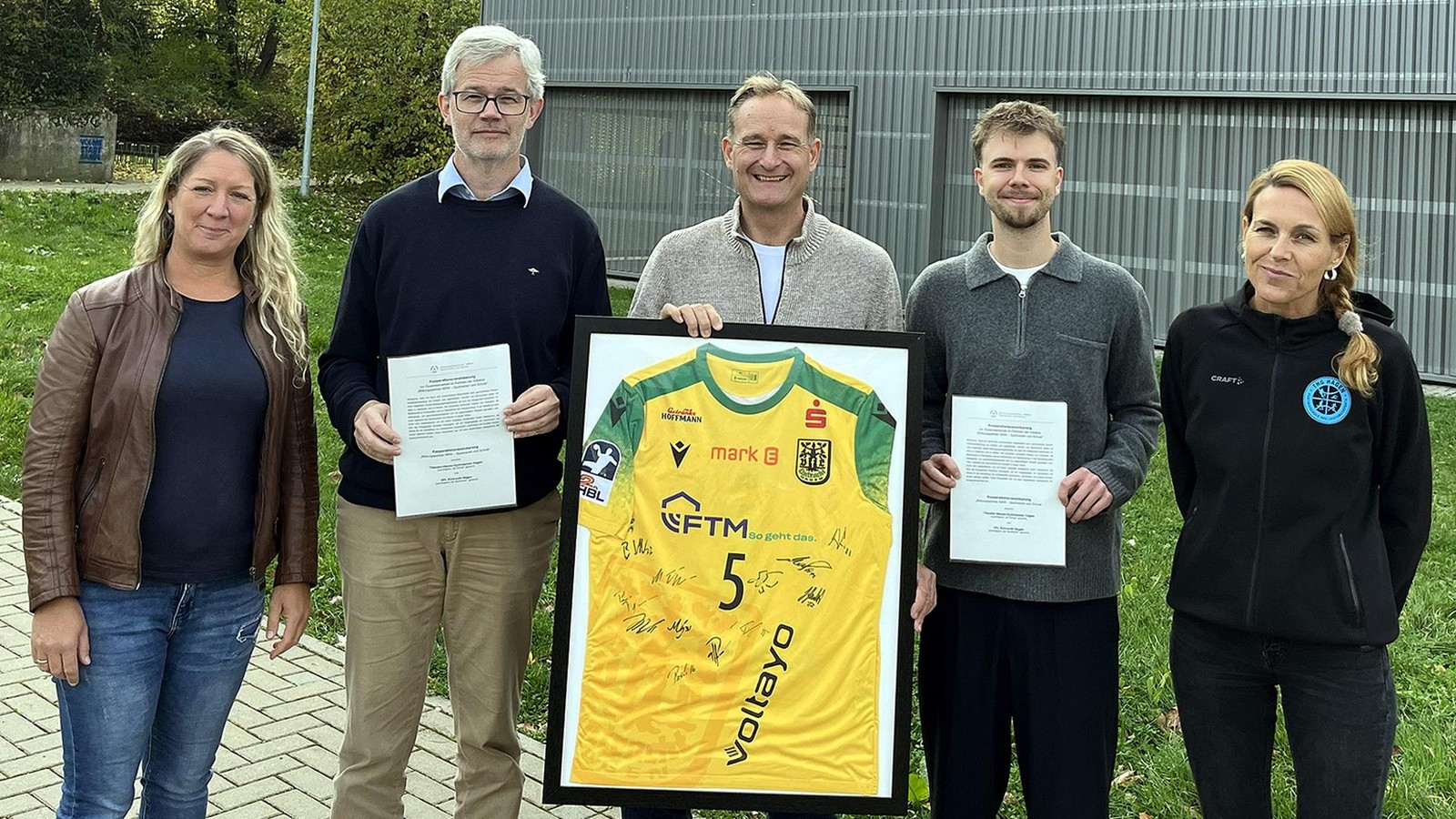 Sport-Partnerschaft-in-Hagen-Eintracht-Hagen-und-das-THG-b-ndeln-die-Kr-fte