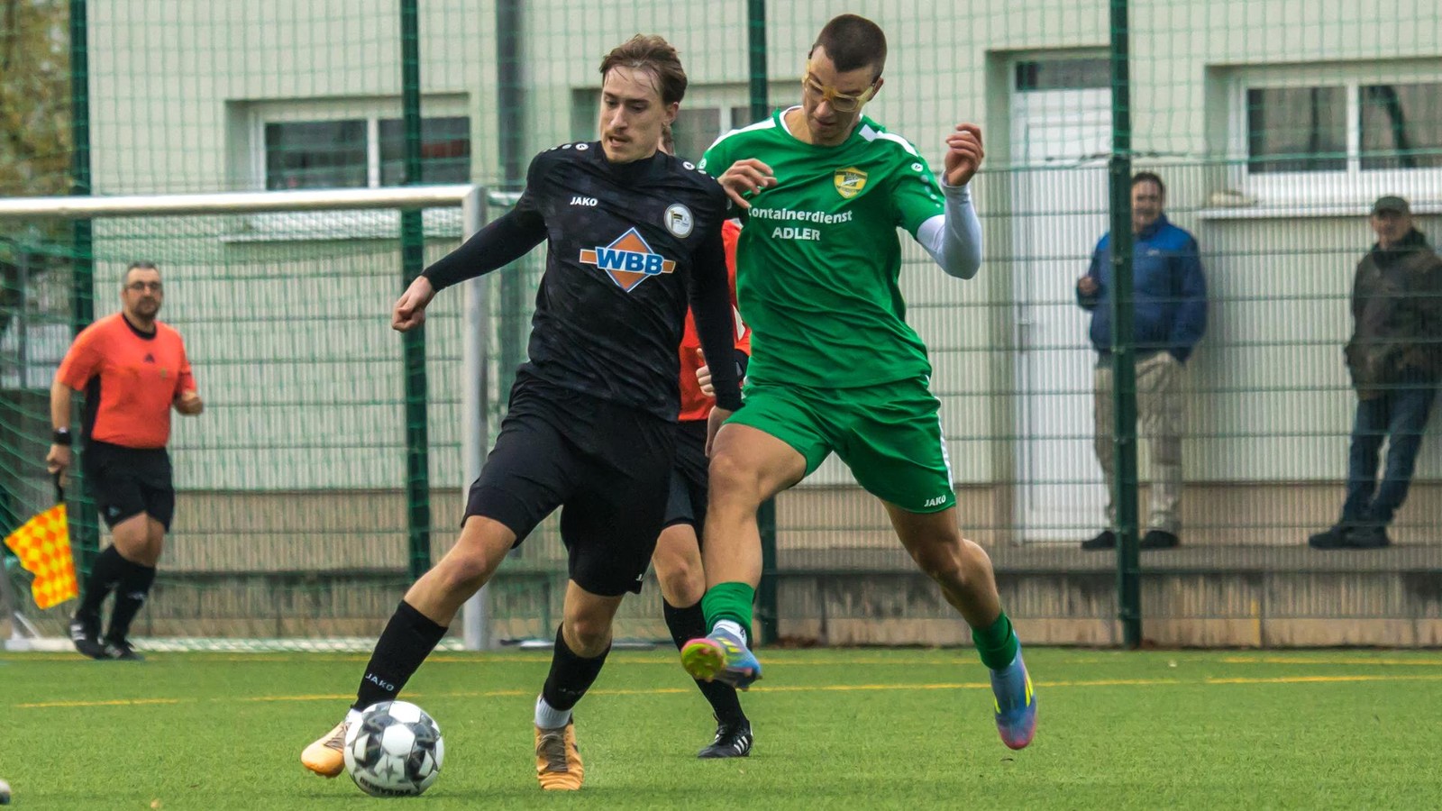 Zoff-um-Elfer-Weimars-Trainer-M-ller-und-der-Schiri-verabreden-sich-zur-Videoschau