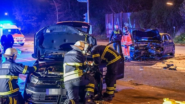 Unfall mit Carsharing-Auto an A1 – Rettungsdienst untersucht sieben Menschen