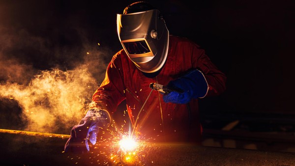 Azubis, Aufträge, Auslastung: Metaller in Hamburg haben schlechte Laune