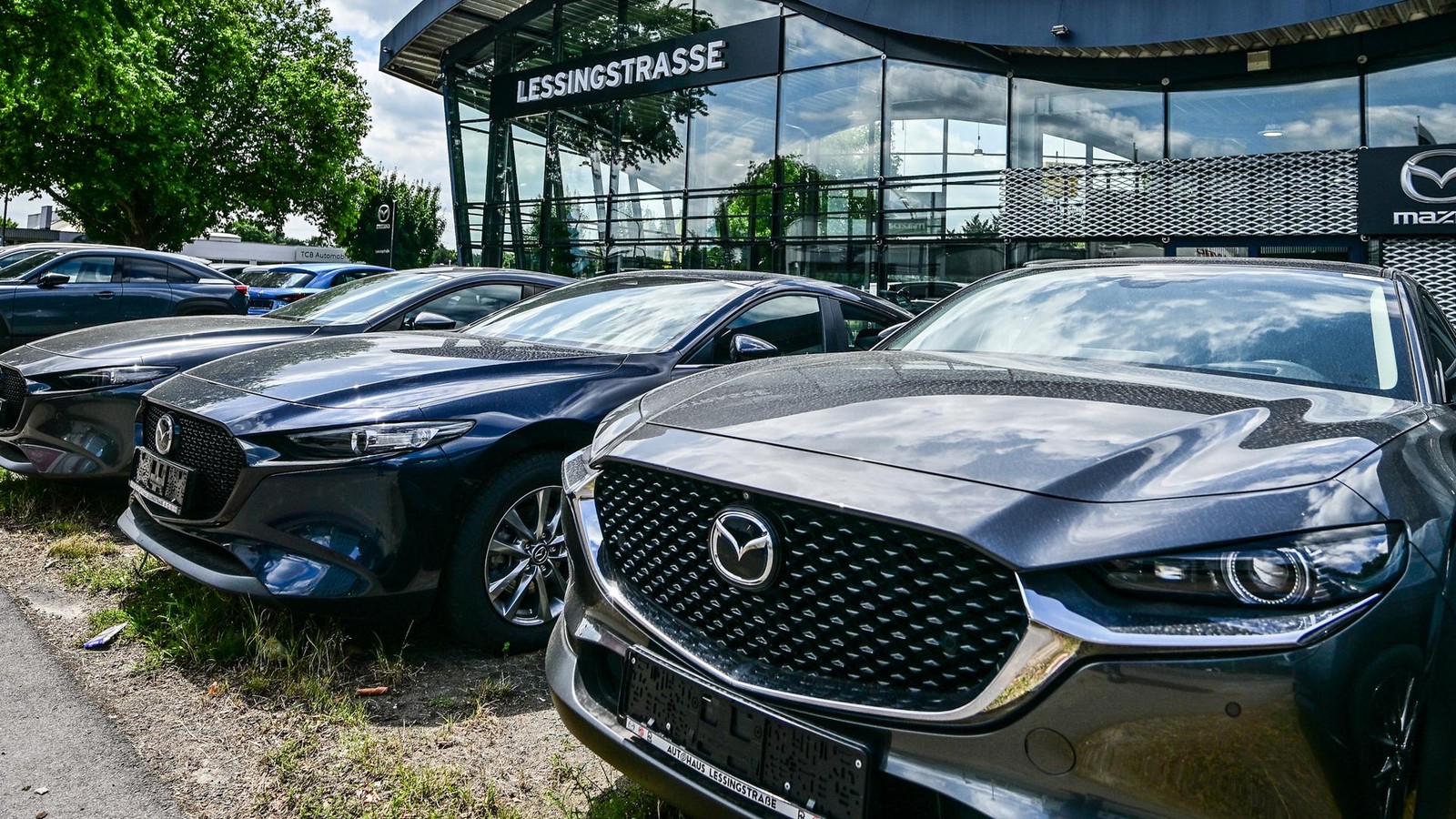 Autohaus-in-Oberhausen-pleite-Firma-hat-Gesch-ftsbetrieb-eingestellt