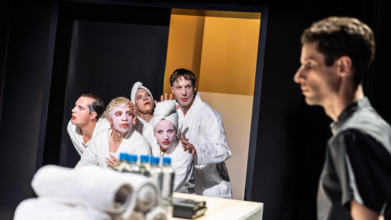 Th-ringen-Chicago-Gangster-in-Gera-saunierende-Perser-in-Meiningen-Die-Rezensionen-der-Woche