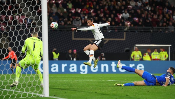 Im Rausch zur WM: DFB-Team zaubert bei 6:0-Sieg gegen Slowakei