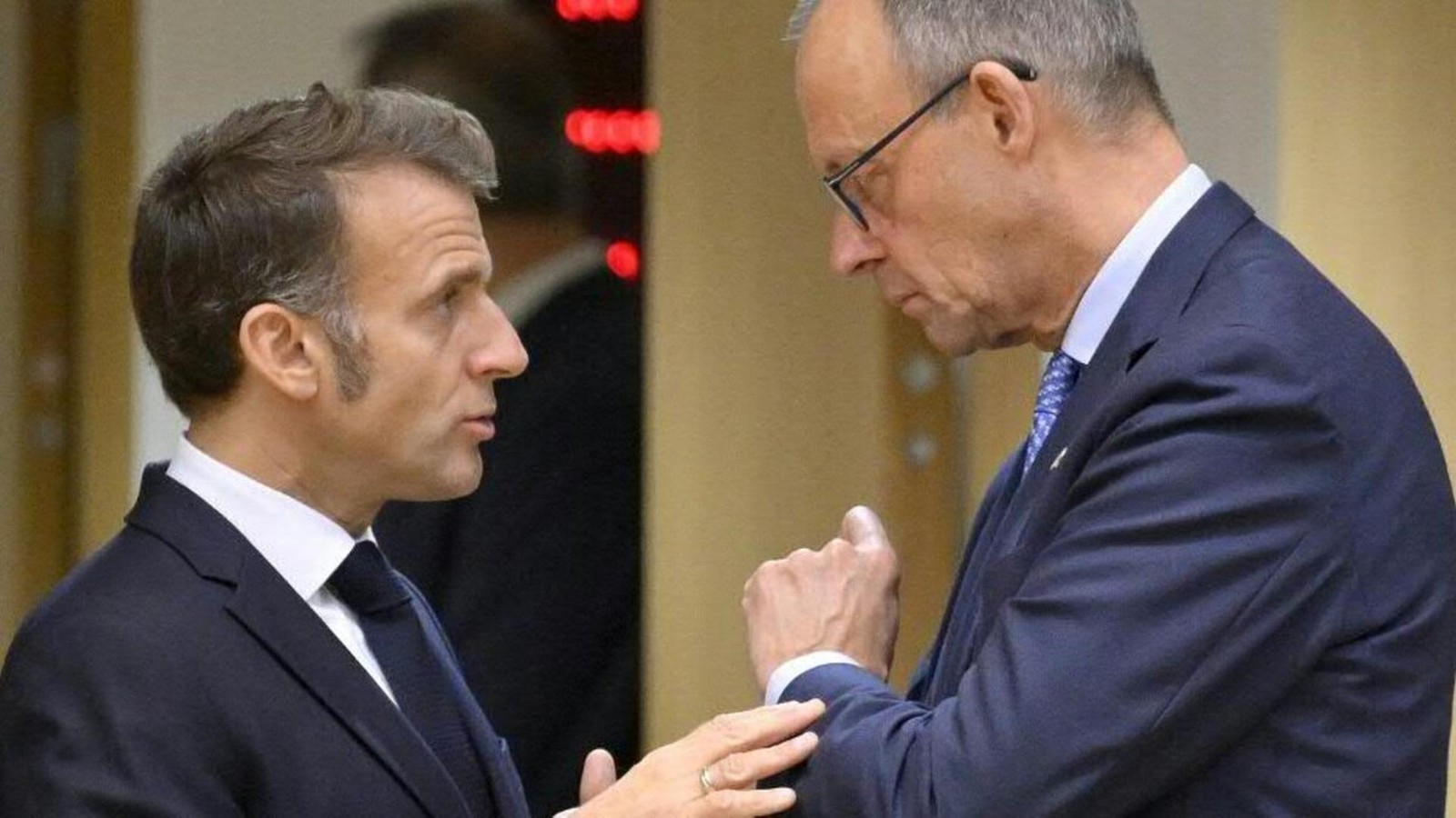 Deutsche-w-rden-gerne-Pausenknopf-bei-technologischer-Entwicklung-dr-cken