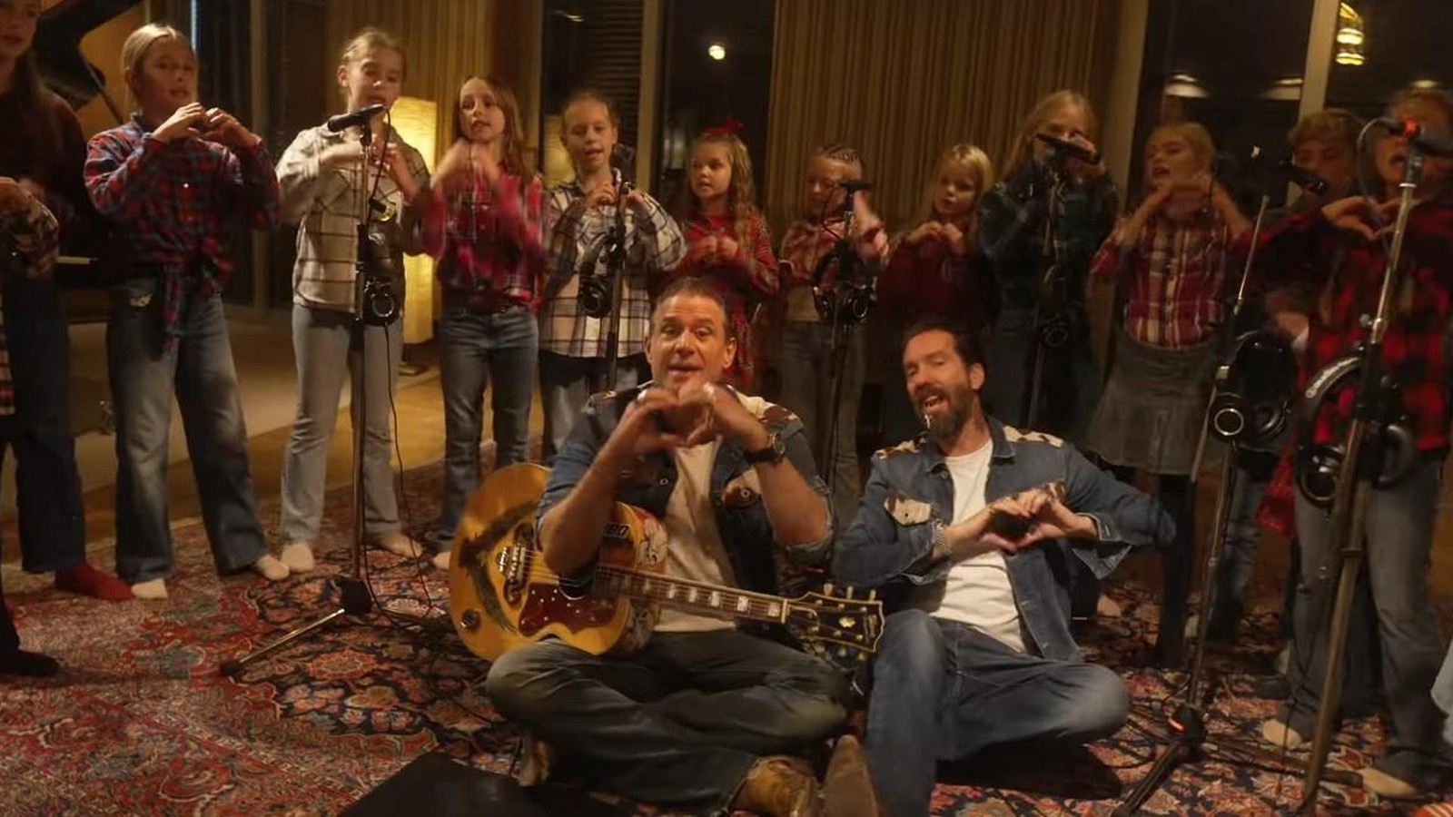 Der-Chor-von-Rolf-Zuckowski-Die-singen-auch-mit-Helene-Fischer-und-The-BossHoss