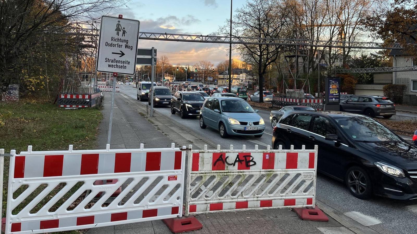 Sperrungen-an-A7-Anwohner-im-Hamburger-Westen-chzen-unter-Ausweichverkehr