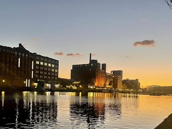 Sonnenuntergang im Duisburger Innenhafen