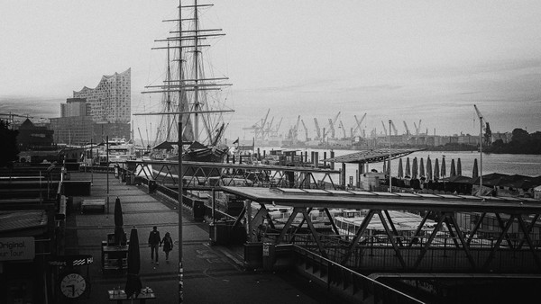Warum es gefährlich sein kann, auf Hamburger Straßen zu fotografieren