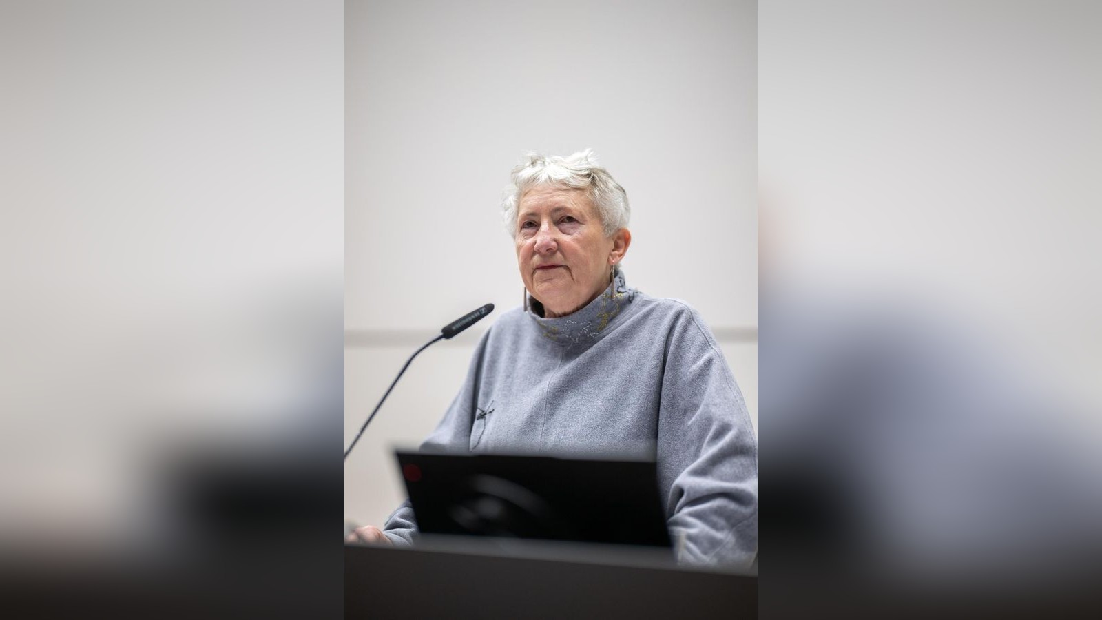 Wie-eine-junge-Frau-in-Erfurt-von-der-Hochschule-geschmissen-wurde