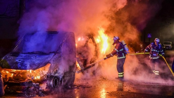 Gehalt bei der Feuerwehr Hamburg: So viel verdienen Brandmeister und Taucher