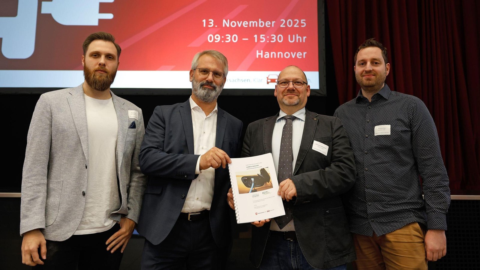 -ffentliches-Ladenetz-im-Kreis-Helmstedt-w-chst-Hier-sollen-Ladestationen-entstehen