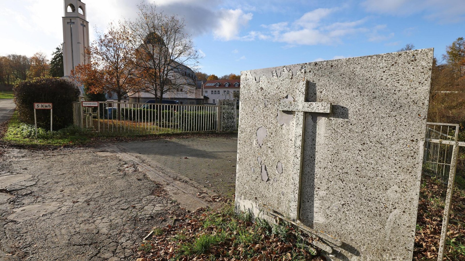 Abgetrennte-Frauen-H-nde-auf-A-45-Lebensgef-hrte-dringend-gesucht-als-Zeuge