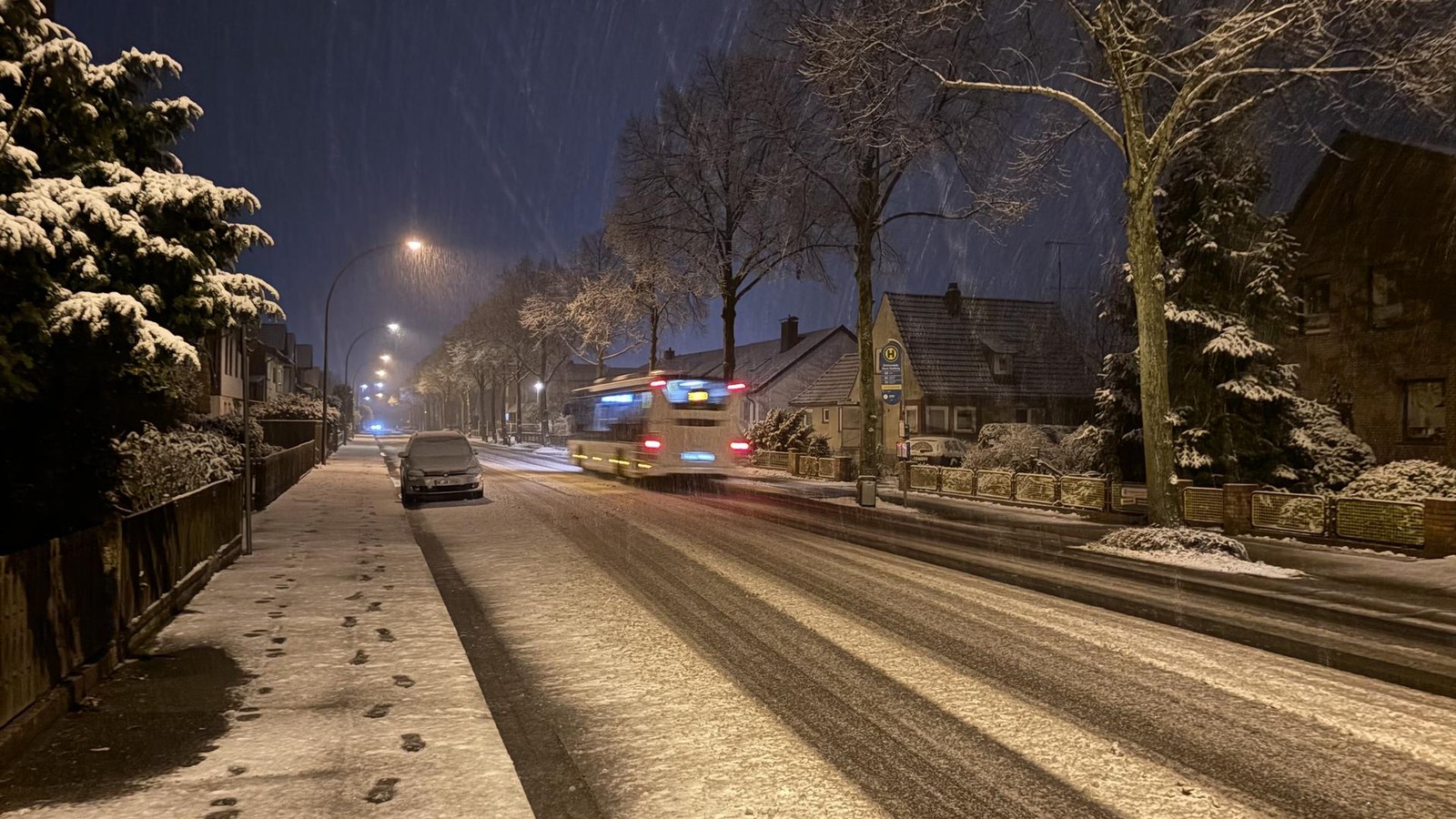 Helmstedt-So-kamen-Autofahrer-mit-Schnee-und-Gl-tte-klar