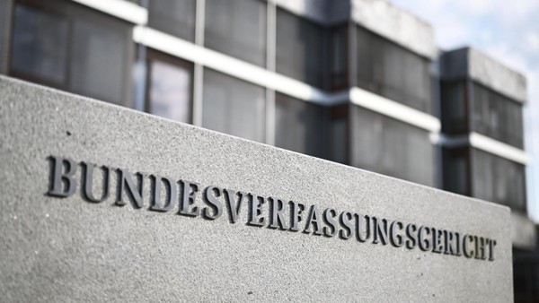 Bundesverfassungsgericht stoppt Polizeipraxis bei Abschiebungen