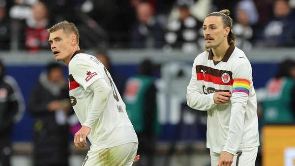 Blessin deutet Startelf-Rückkehr von Irvine an – und eine Systemumstellung?