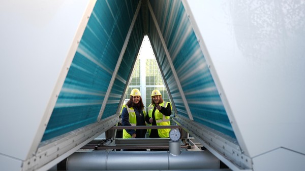 Umweltsenatorin Fegebank in der JVA – wegen einer Wärmepumpe