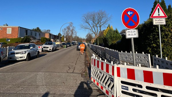 Vollsperrung in Niendorf: Autofahrer kommen nicht auf Grundstücke