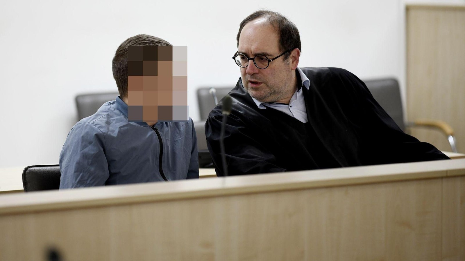 Drogen-in-Gera-an-Minderj-hrige-verkauft-Gericht-senkt-Strafe-f-r-Dealer