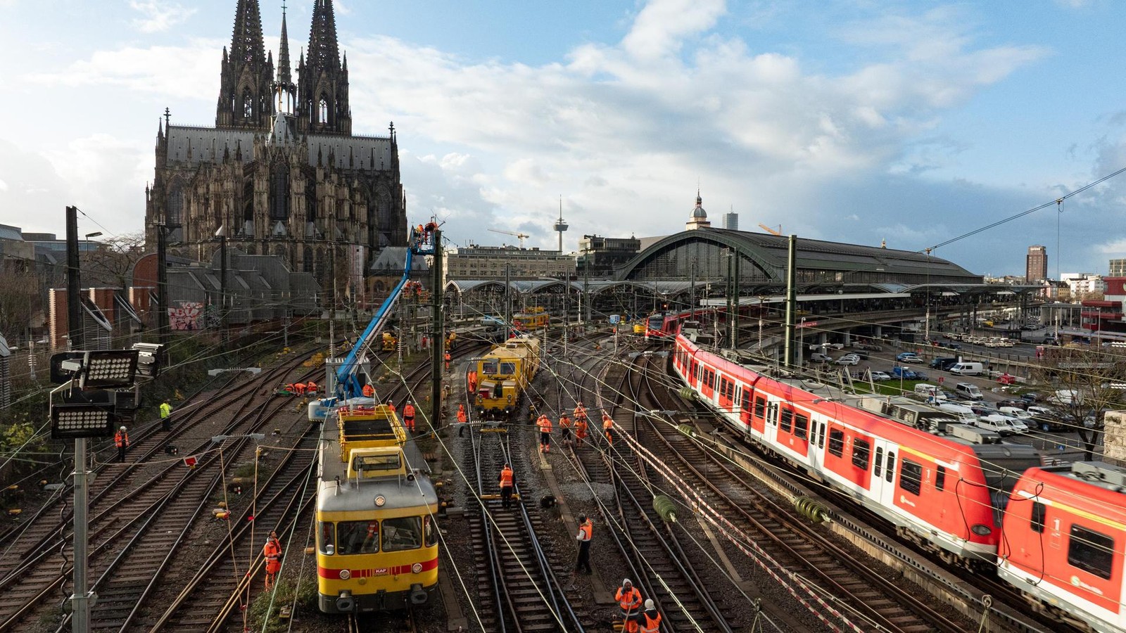zus-tzliche-sperrung-von-k-ln-hauptbahnhof-erst-in-zwei-jahren