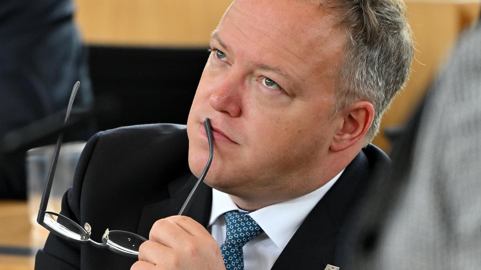 Ministerpr-sident-muss-stahlhart-zupacken-statt-zu-lamentieren