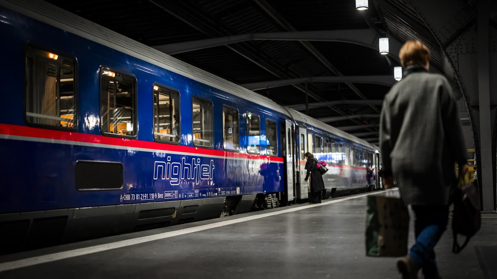 Einmal-schlafen-und-im-Urlaub-sein-Diese-Nachtz-ge-fahren-von-D-sseldorf