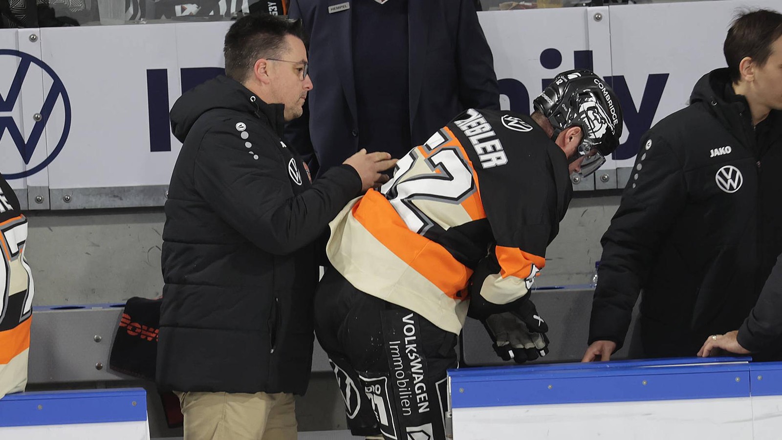 Bei-Comeback-Verletzungs-Drama-um-deutschen-Top-Zugang-der-Grizzlys-Wolfsburg