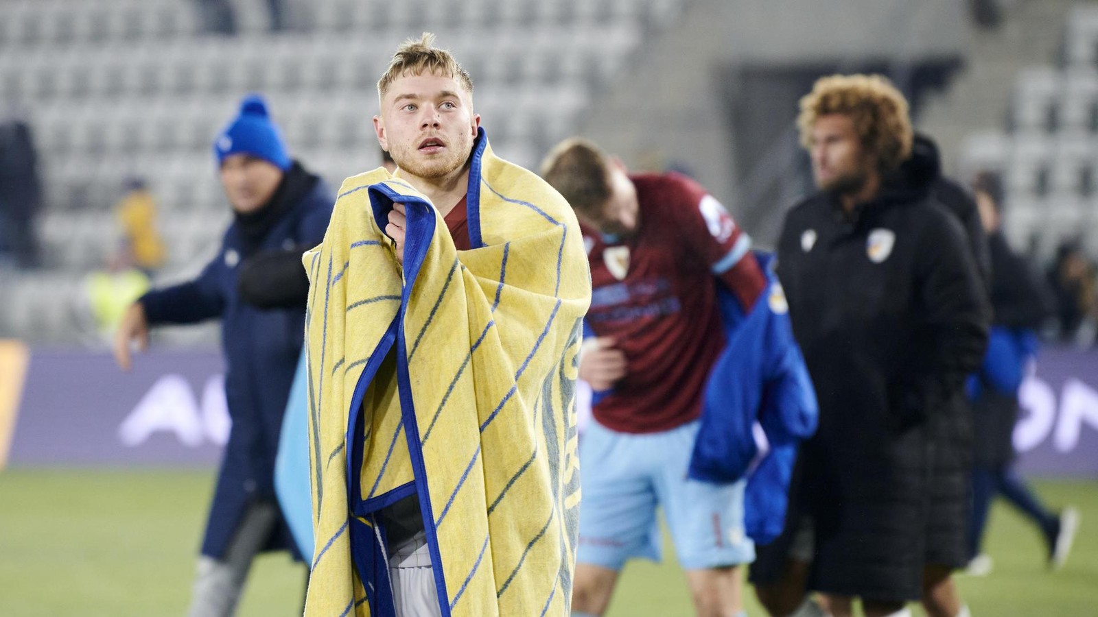 -Das-wird-auch-n-chste-Woche-sehr-wichtig-sein-Wie-Maxim-Hessel-aufs-Derby-blickt