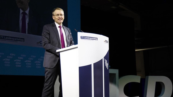 CDU-Parteitag stärkt Daniel Günther: Mit 94 Prozent wiedergewählt