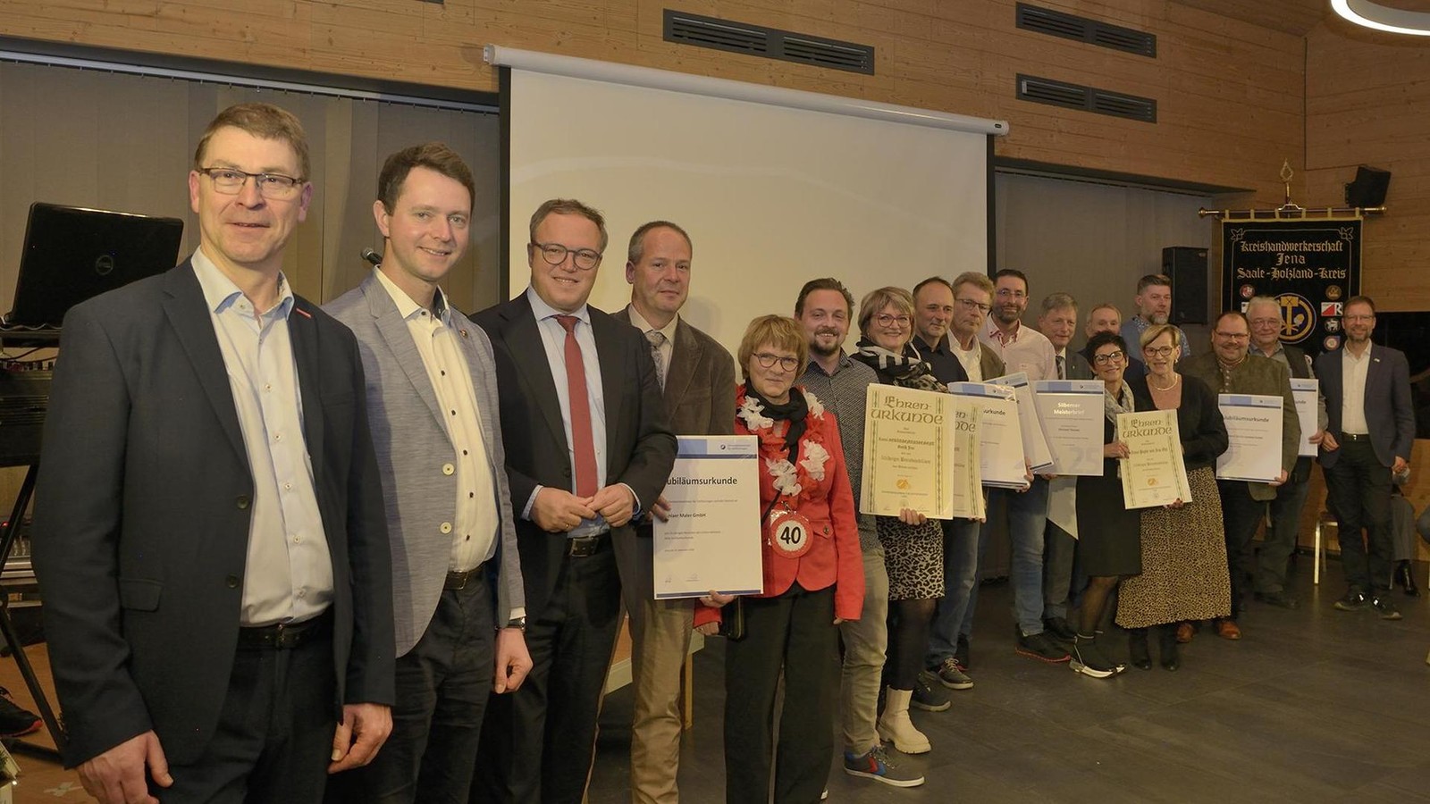 Ma-geblich-f-r-Jenas-Wirtschaft-und-doch-braucht-es-viel-Willen-um-den-TikTok-Staub-wegzufegen-