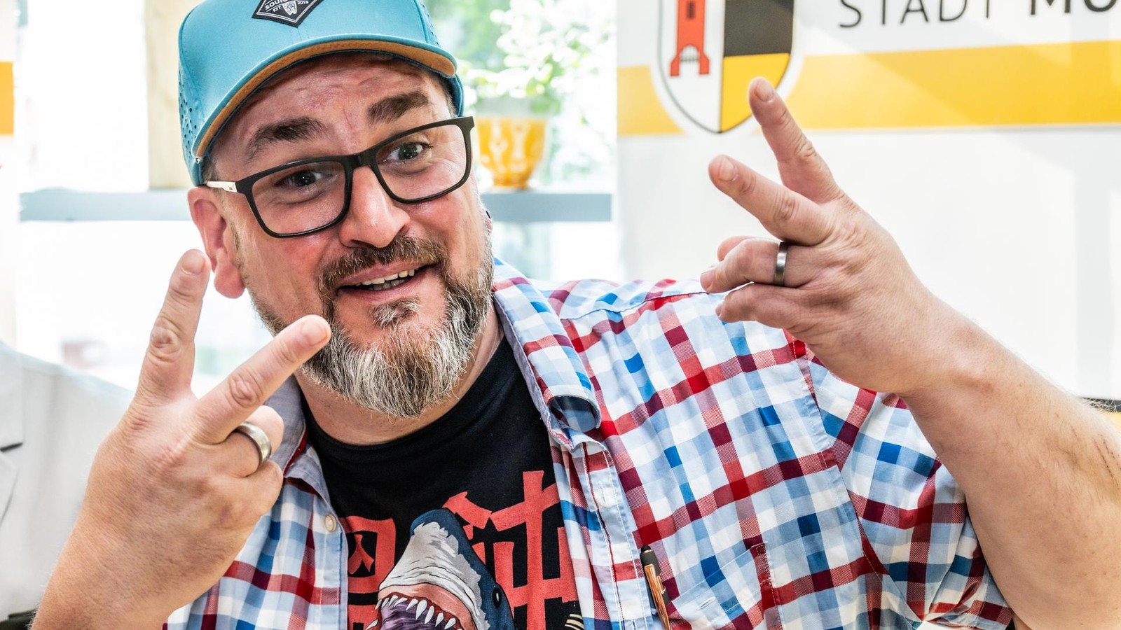 Moers-Warum-Wurstfluencer-Markus-Grimm-wieder-zur-Schule-ging