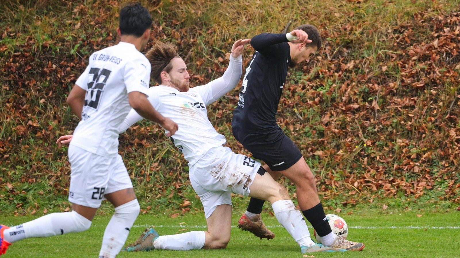 Fu-ball-Tross-zieht-in-Dingelst-dt-vergebens-um