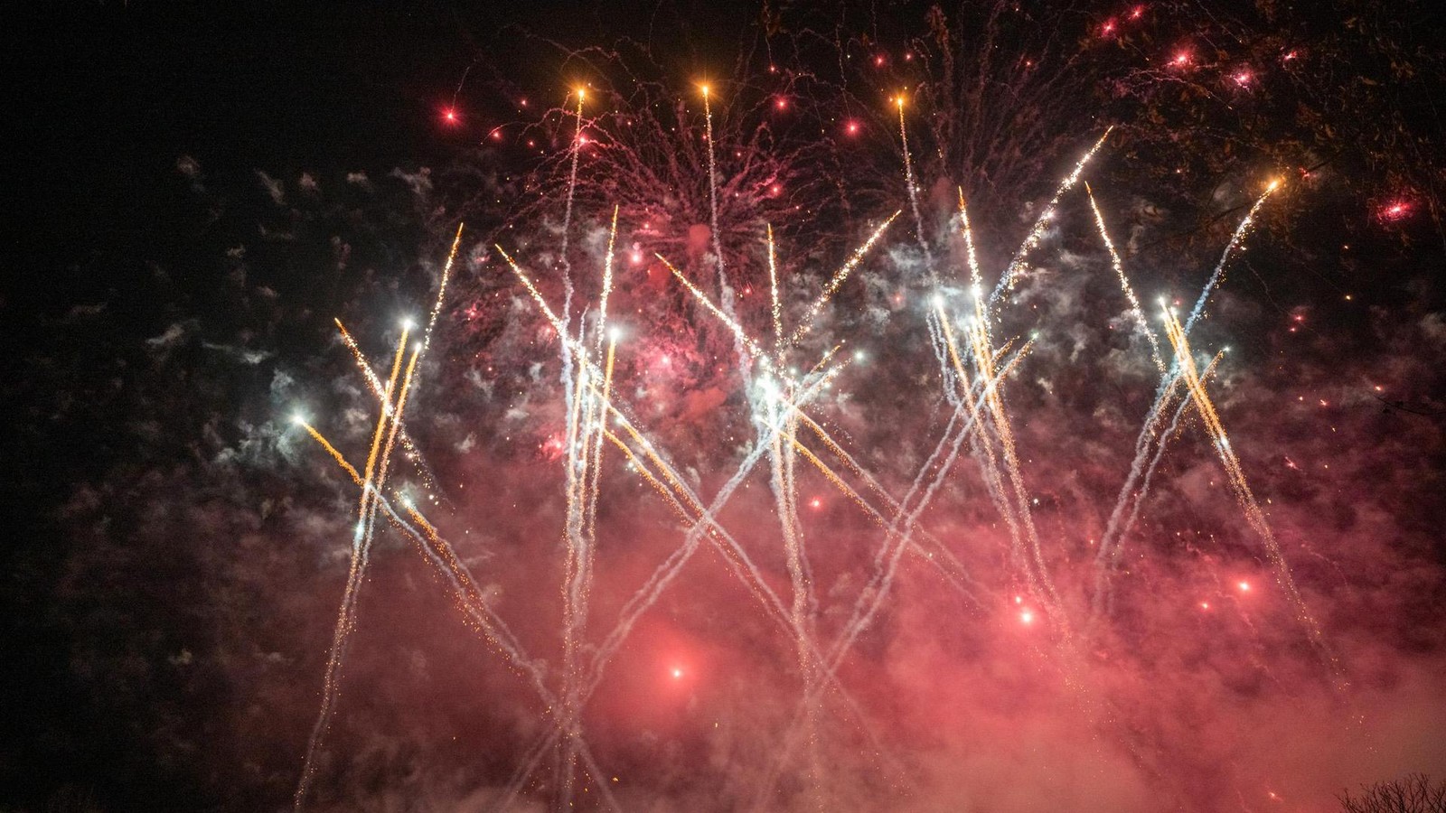 Mega-Jubil-ums-Feuerwerk-Die-sch-nsten-Fotos-aus-Bad-Berka
