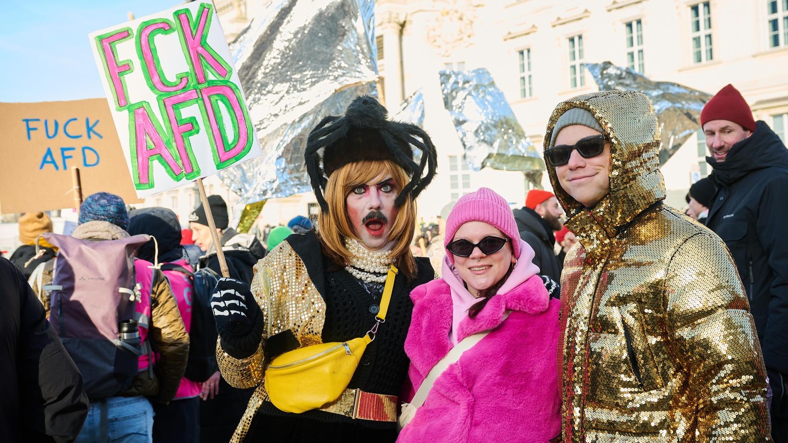 Dragqueen-Lesung-im-Humboldt-Forum-mit-Zuspruch-und-Protest