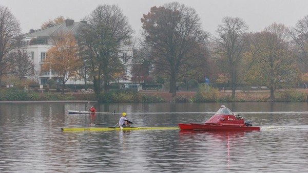 Kanufahrer entdecken bei Sonntagsausflug Leiche in der Alster