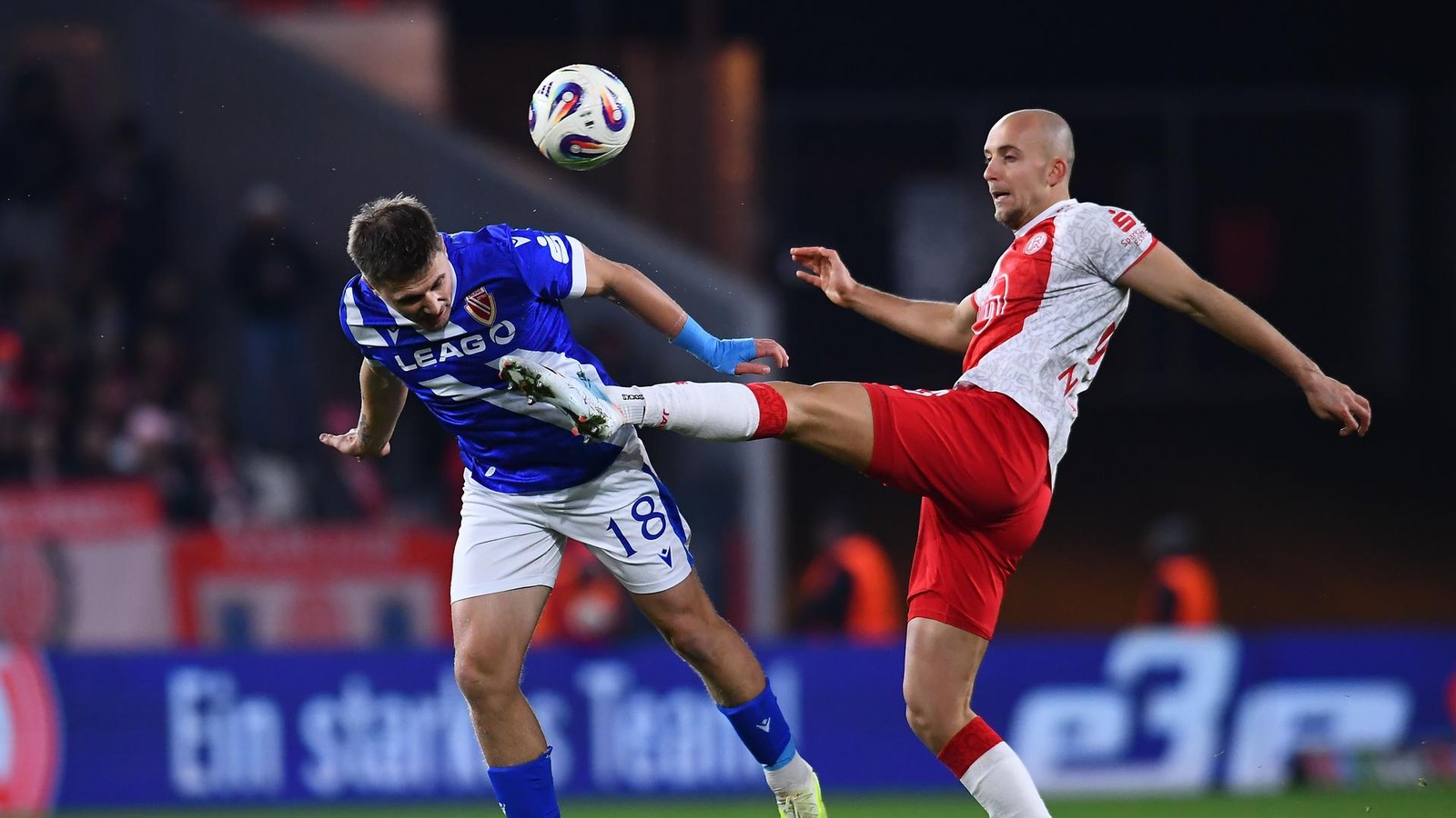 RWE-Konkurrent-f-hlt-sich-betrogen-und-hetzt-gegen-Schiedsrichterin-Skandal-