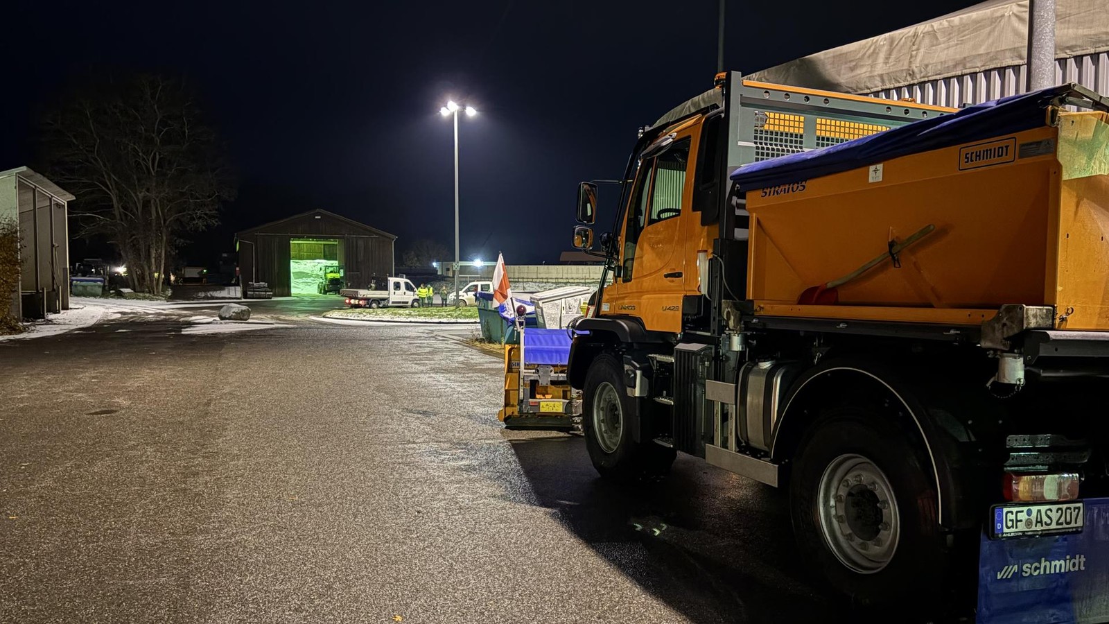 Schnee-Eis-Gl-tte-Montag-fr-h-Kaltstart-in-Gifhorns-Arbeitswoche