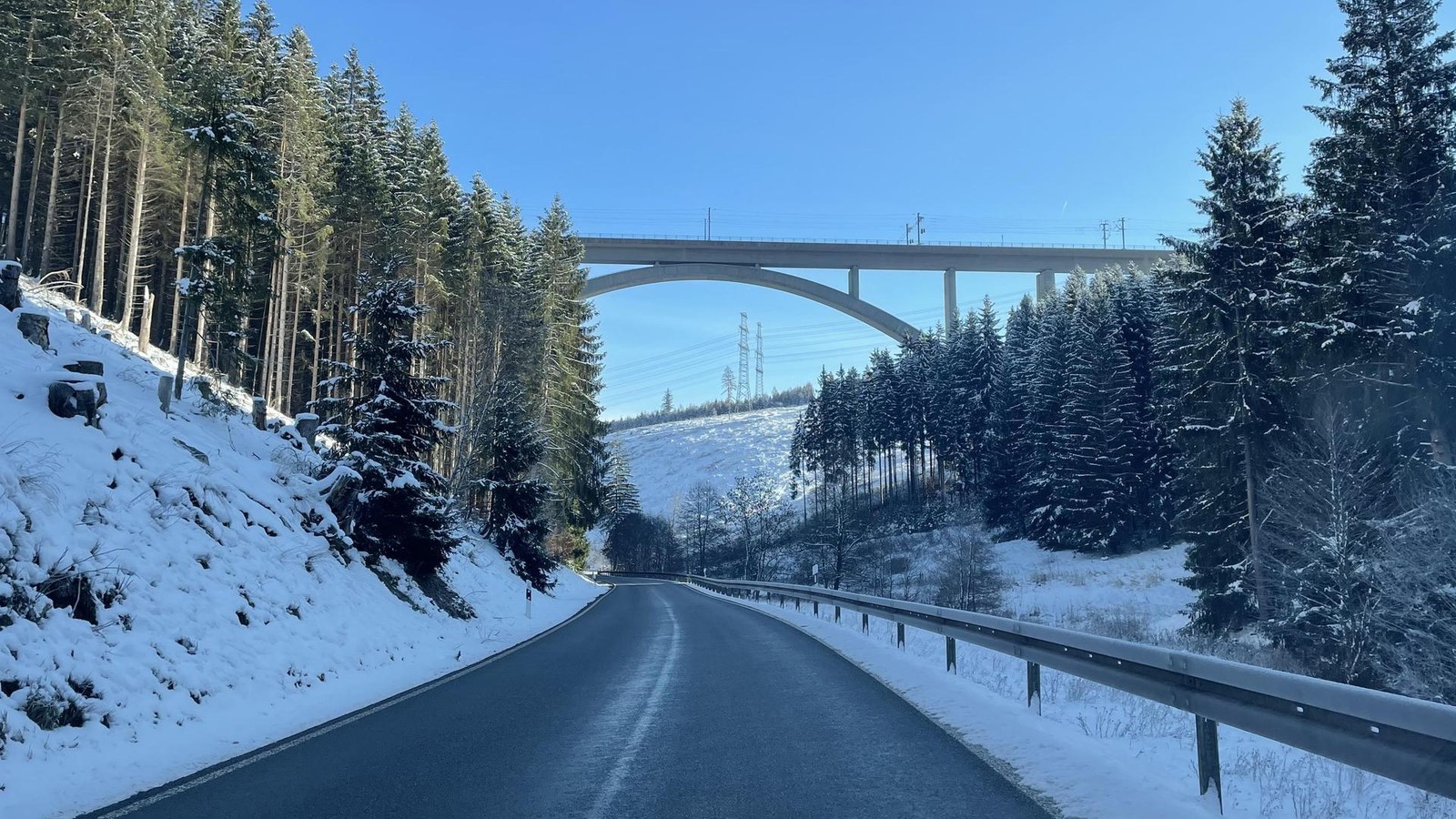 Die-Abendnachrichten-f-r-den-Kreis-Saalfeld-Rudolstadt-am-Montag