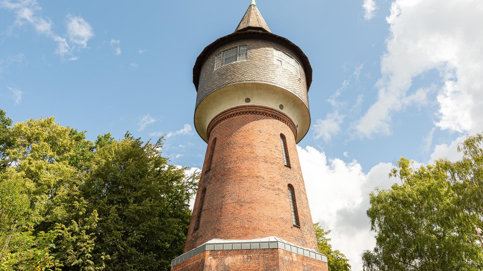 Drei-besondere-Immobilien-null-K-ufer-Die-Ladenh-ter-in-Pinneberg