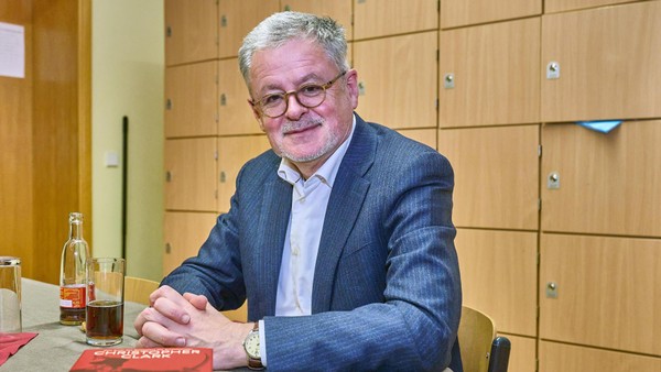 Neues Buch: Ein praller Stoff mit angeblich überstimulierten Frauen