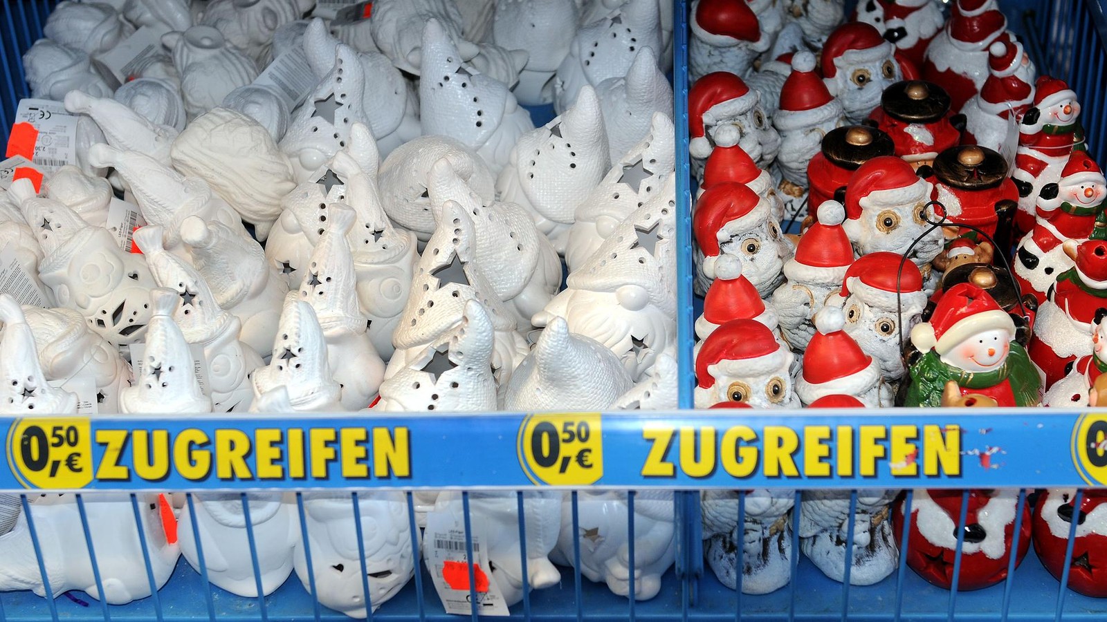 Tedi-Markt-in-Essen-berfallen-R-uber-fl-chtet-mit-100-Euro-M-nzgeld