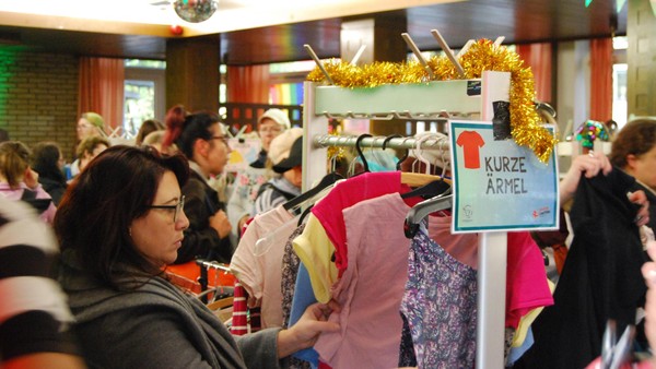 Kleidertauschevents in Dortmund: Das kann der nachhaltige Trend