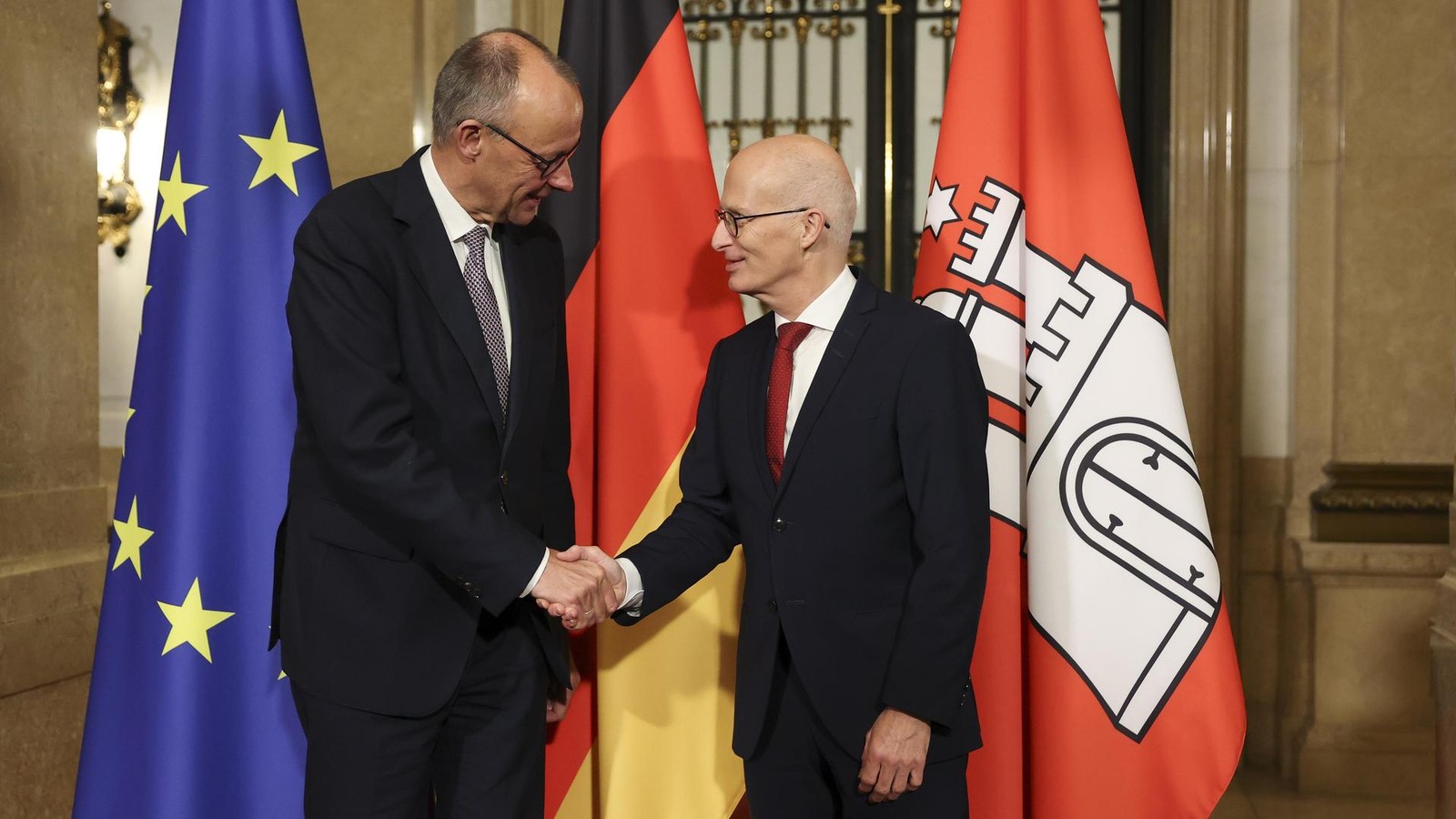 Friedrich-Merz-ist-in-Hamburg-Sondersitzung-des-Senats