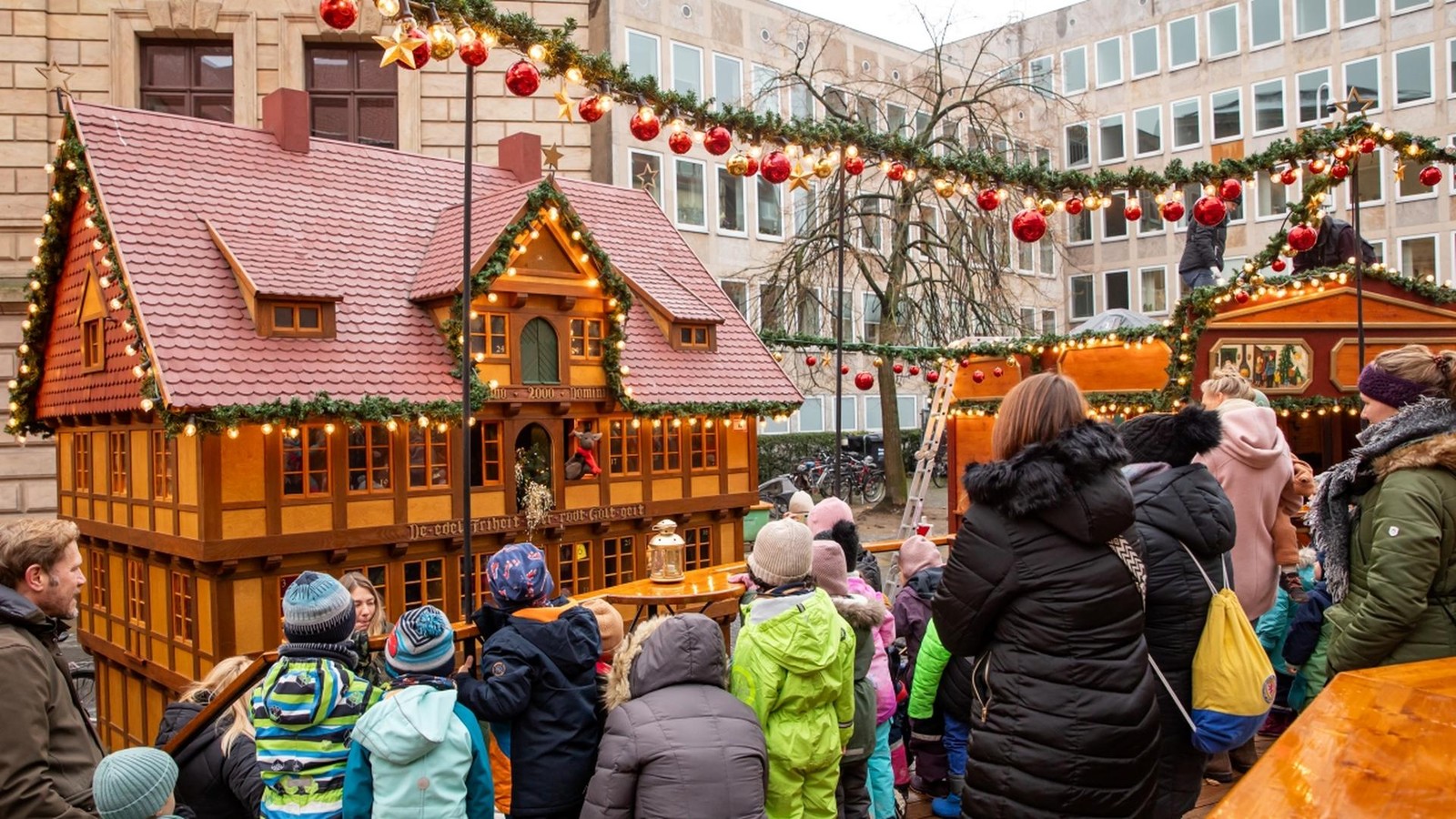 Zauberhafte-Weihnachten-in-Braunschweig-Hier-gibt-es-sie-f-r-Kinder