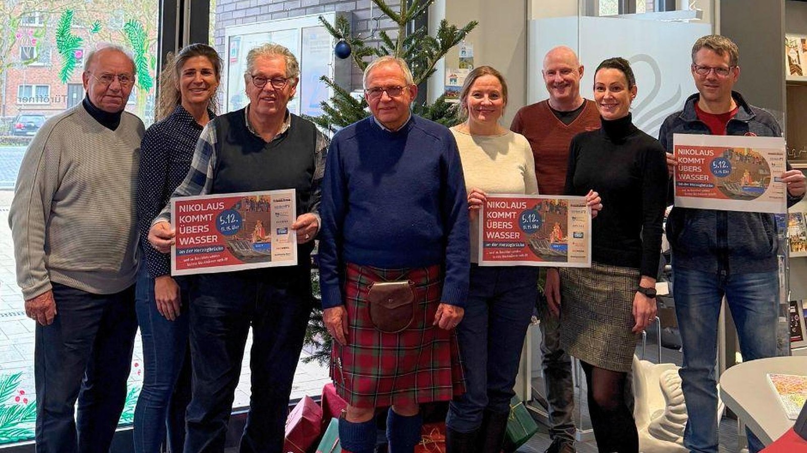 Kinder-aufgepasst-Kleve-erwartet-den-Nikolaus-auf-dem-Kermisdahl