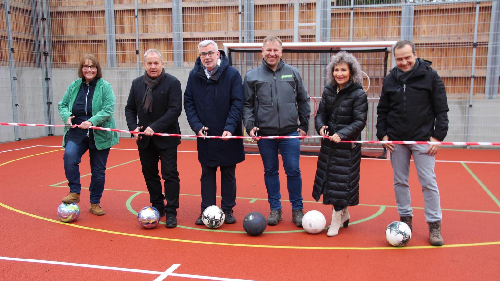 F-r-Frustabbau-Traumatisierte-Jugendliche-nehmen-neuen-Bolzplatz-in-Nordhausen-in-Besitz