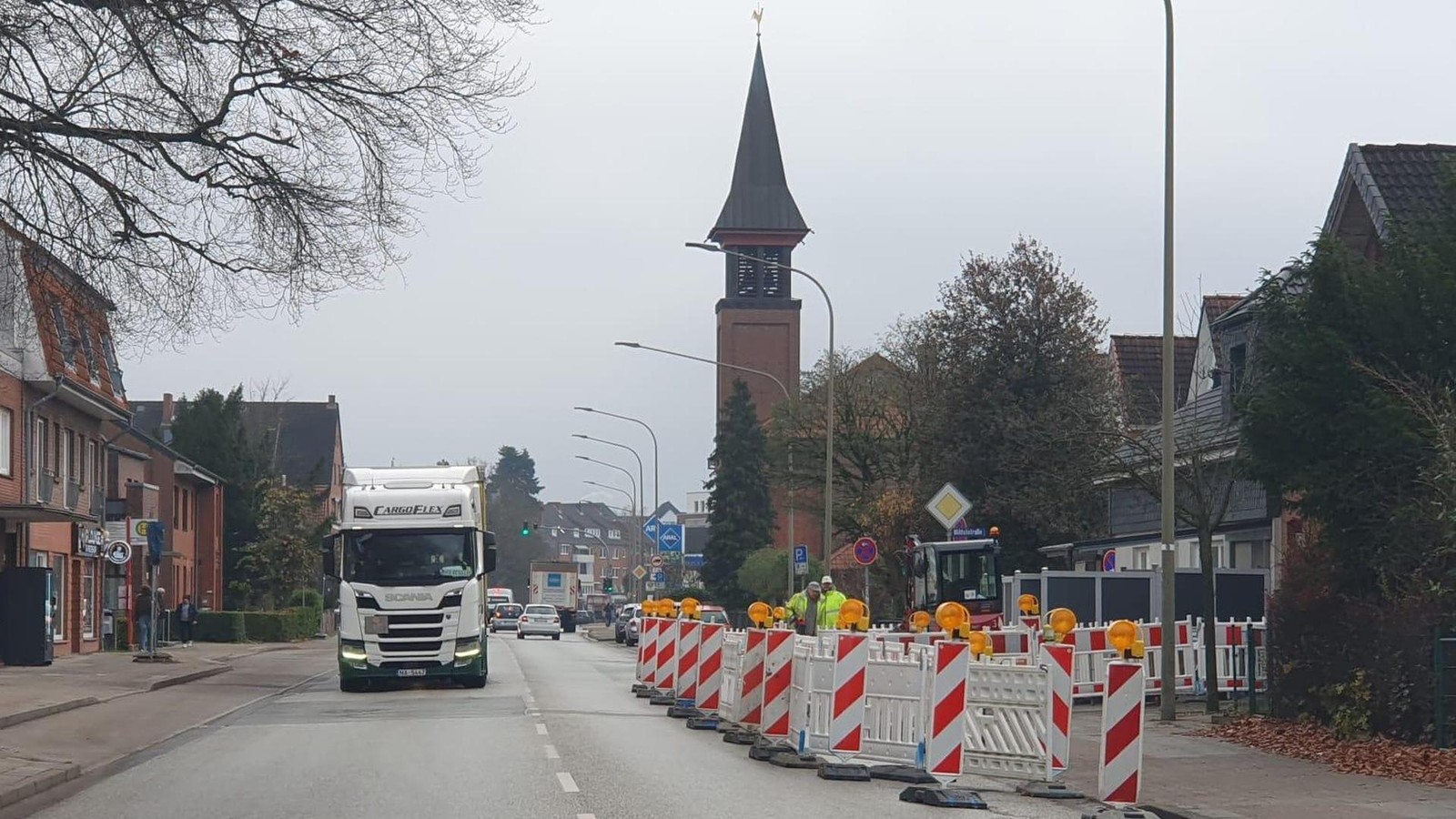 Wasserrohrbruch-behindert-Verkehr-in-Geesthacht