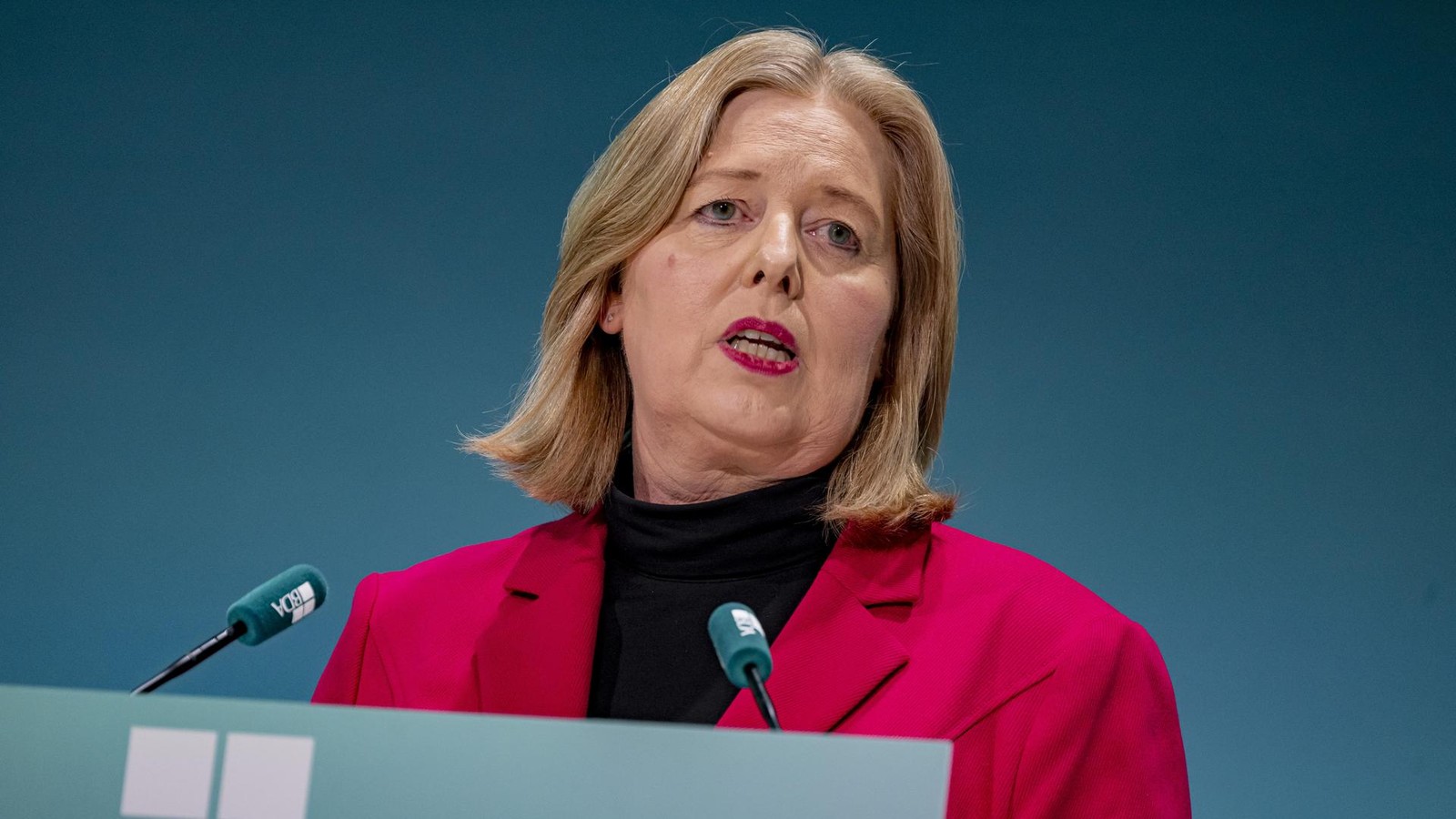 Eklat-beim-Arbeitgebertag-Bas-Renten-Satz-l-st-Gel-chter-aus